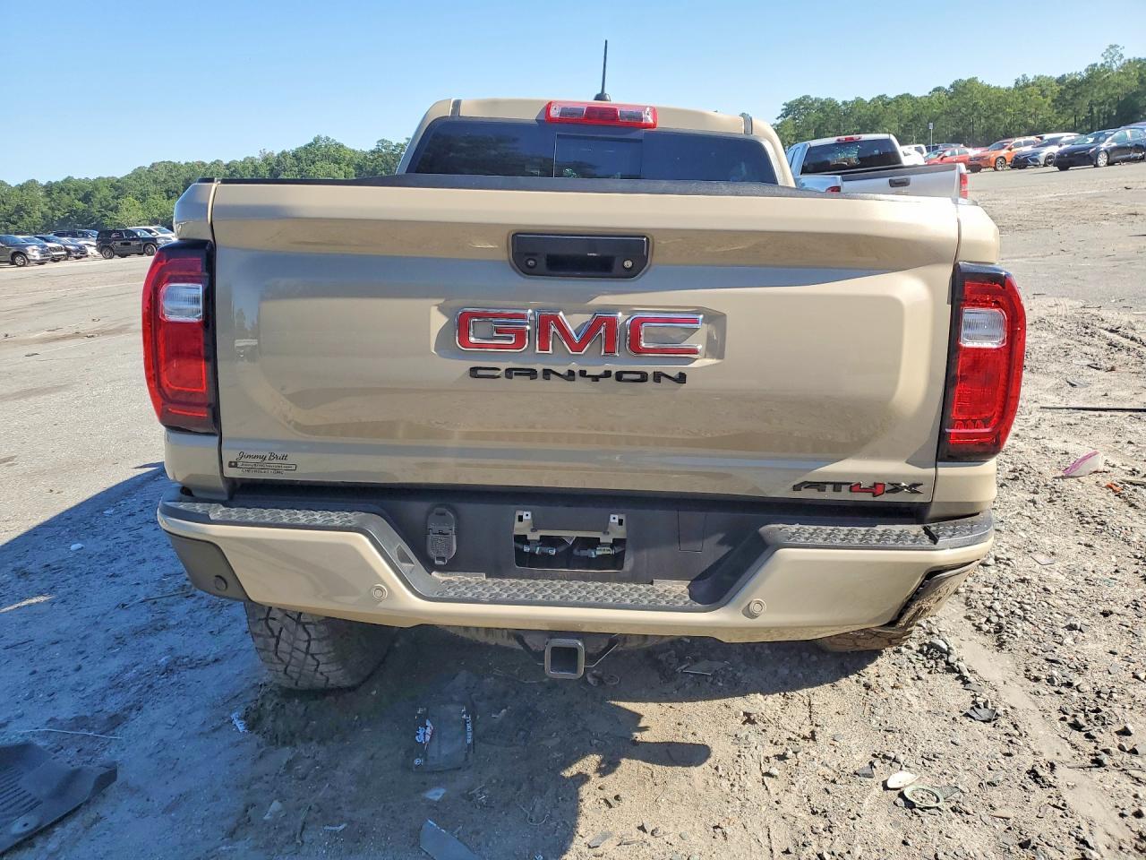 2024 GMC Canyon At4X - Image 6