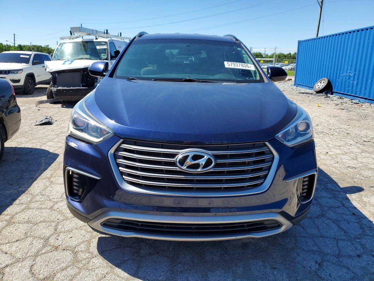 2017 Hyundai Santa Fe Se - Фото 5