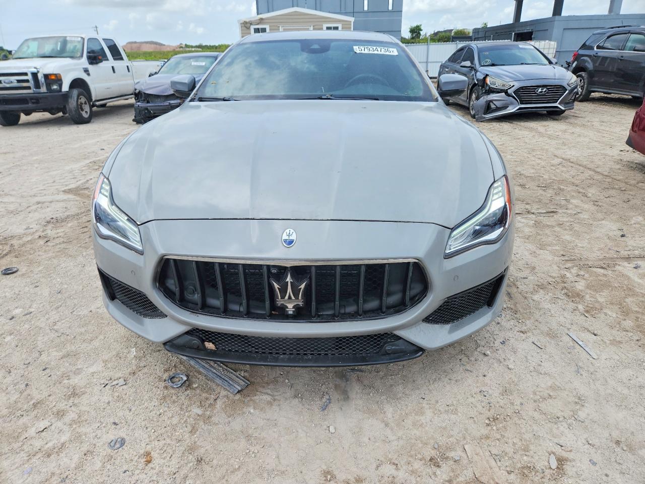 2022 Maserati Quattroporte Modena - Фото 5