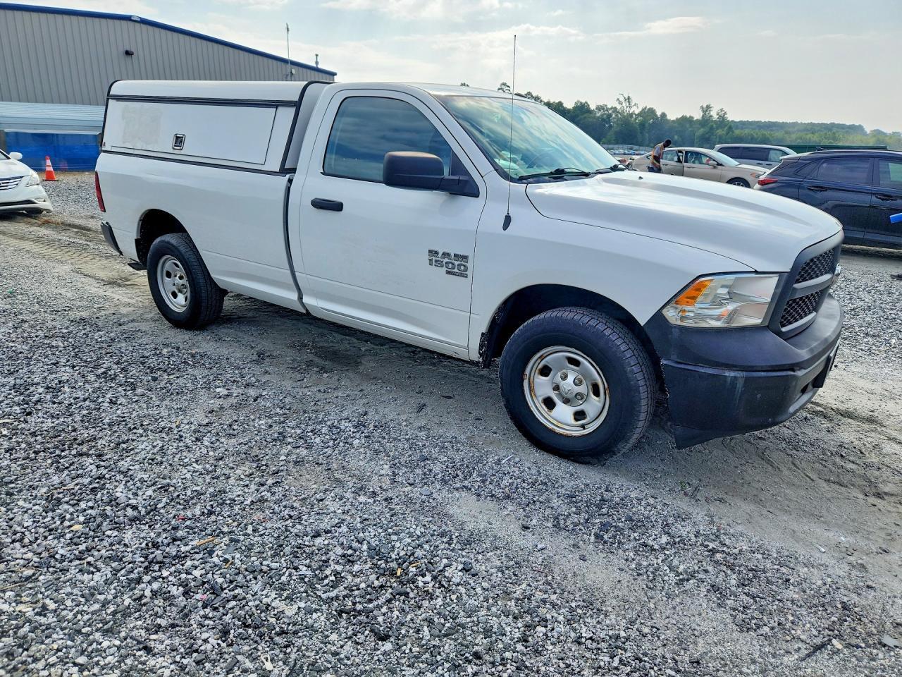 2019 Ram 1500 Classic Tradesman - Фото 4