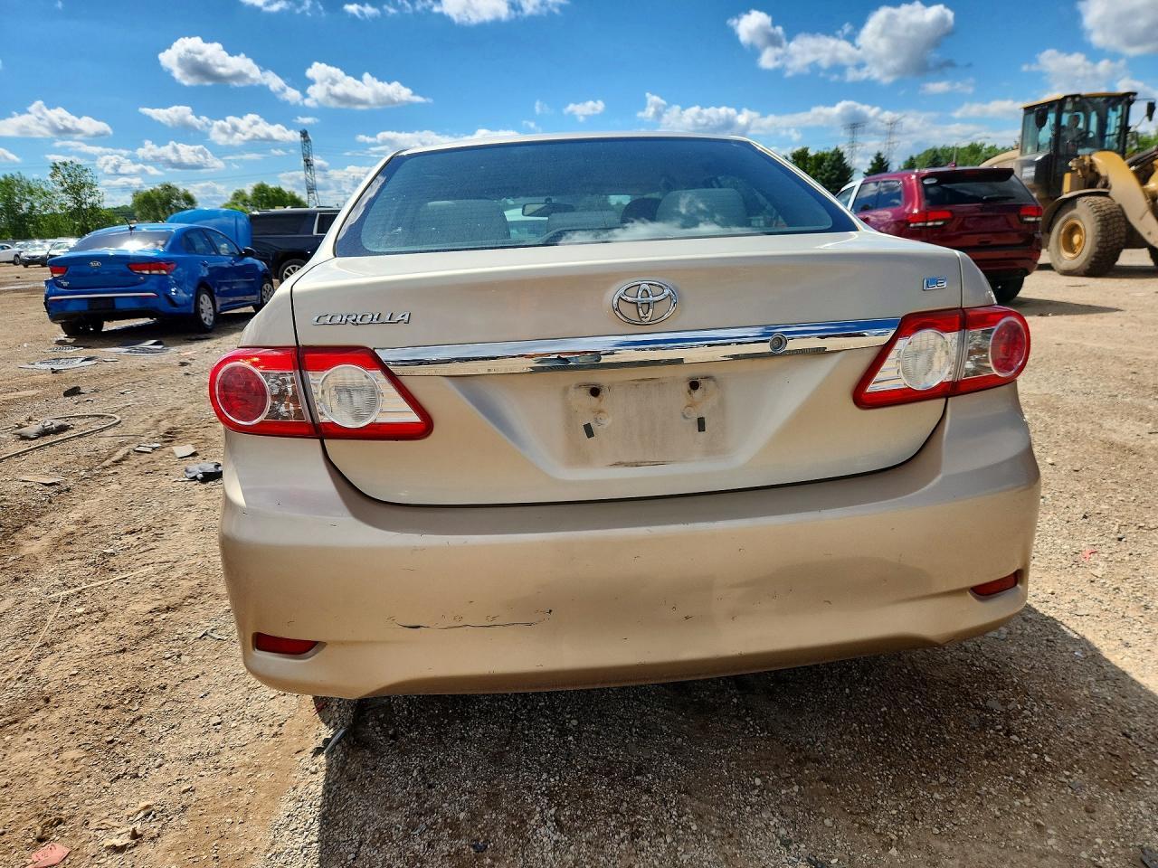 2011 Toyota Corolla Le - Image 6