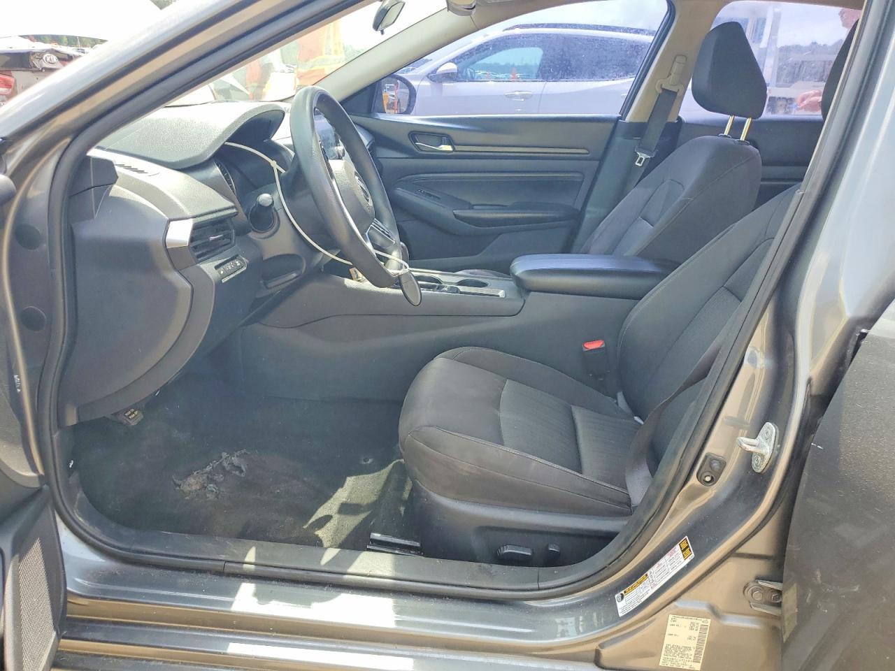 2020 Nissan Altima S - Image 7