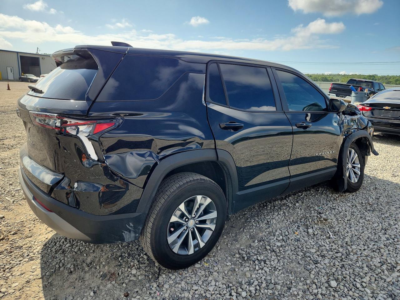 2026 Chevrolet Equinox Lt - Фото 3