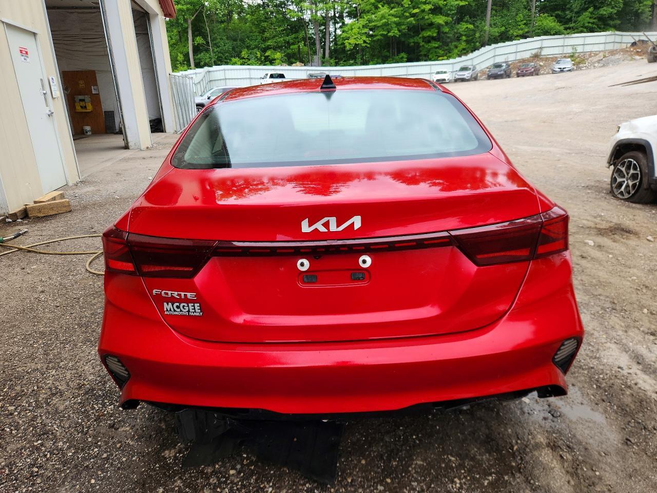 2023 Kia Forte Lxs - Image 6