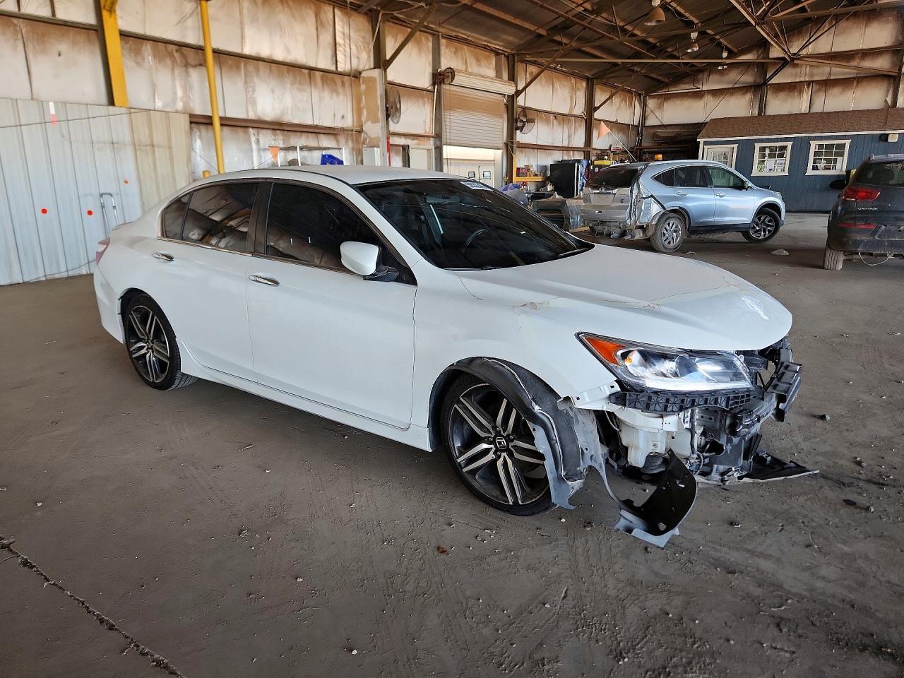 2017 Honda Accord Sport - Image 4