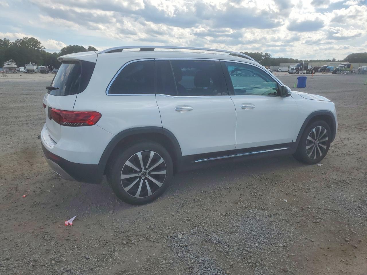 2020 Mercedes-Benz Glb 250 - Image 3