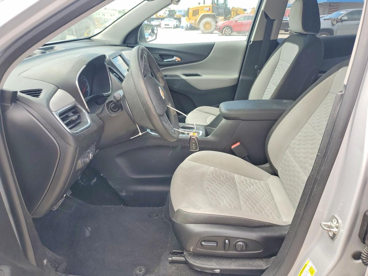 2019 Chevrolet Equinox Ls - Image 7