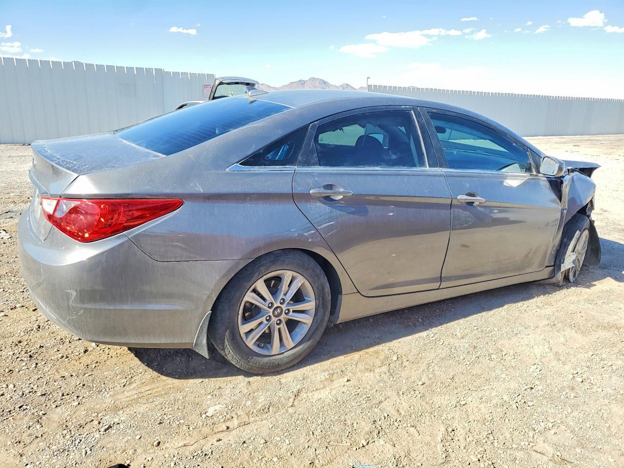 2013 Hyundai Sonata Gls - Фото 3