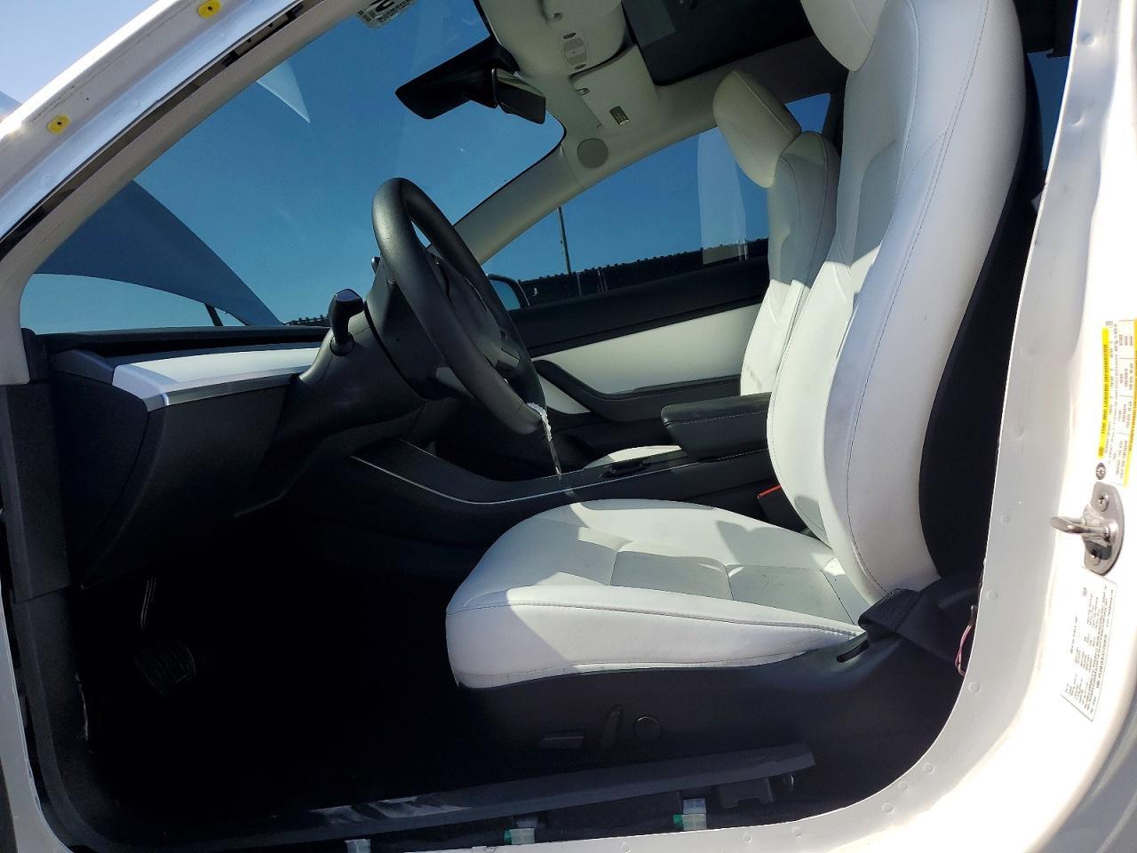 2020 Tesla Model 3 - Фото 7