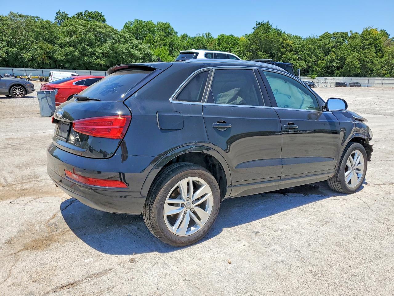 2016 Audi Q3 Premium Plus - Фото 3