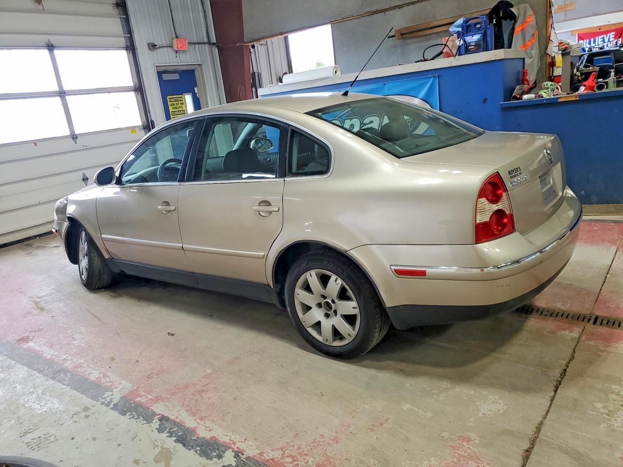 2005 Volkswagen Passat Gls - Фото 2