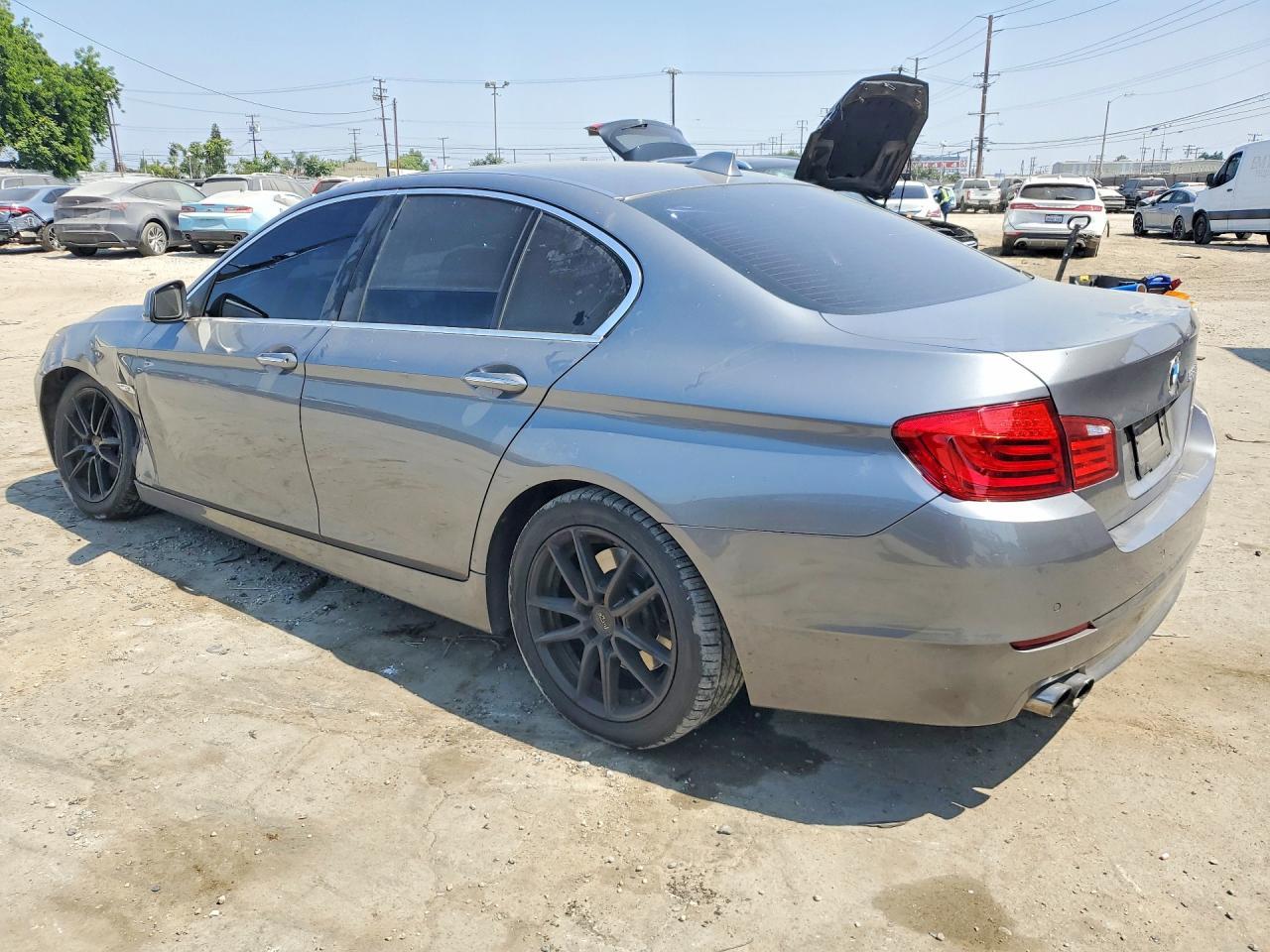 2013 BMW 528 I - Фото 2