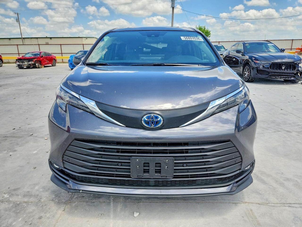 2025 Toyota Sienna Xle 8-Passenger - Фото 5