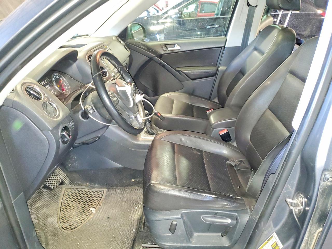 2014 Volkswagen Tiguan S - Image 7