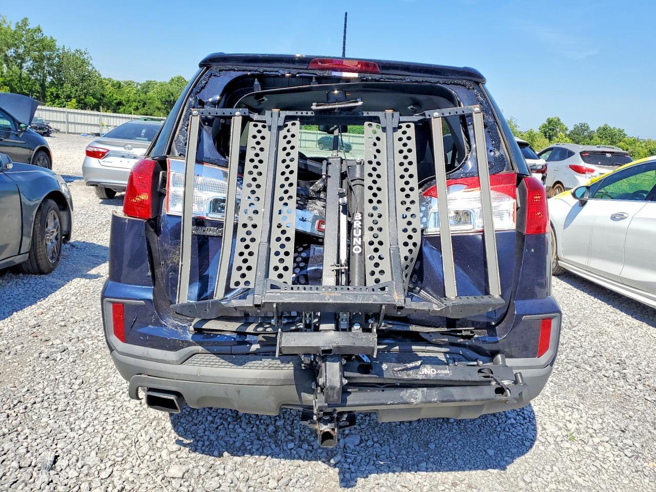 2017 GMC Terrain Slt - Image 6