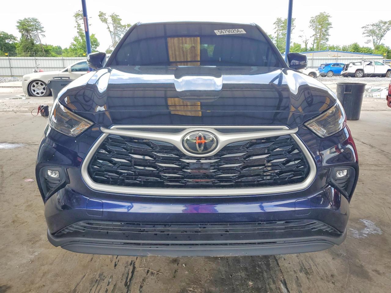 2022 Toyota Highlander Le - Фото 5