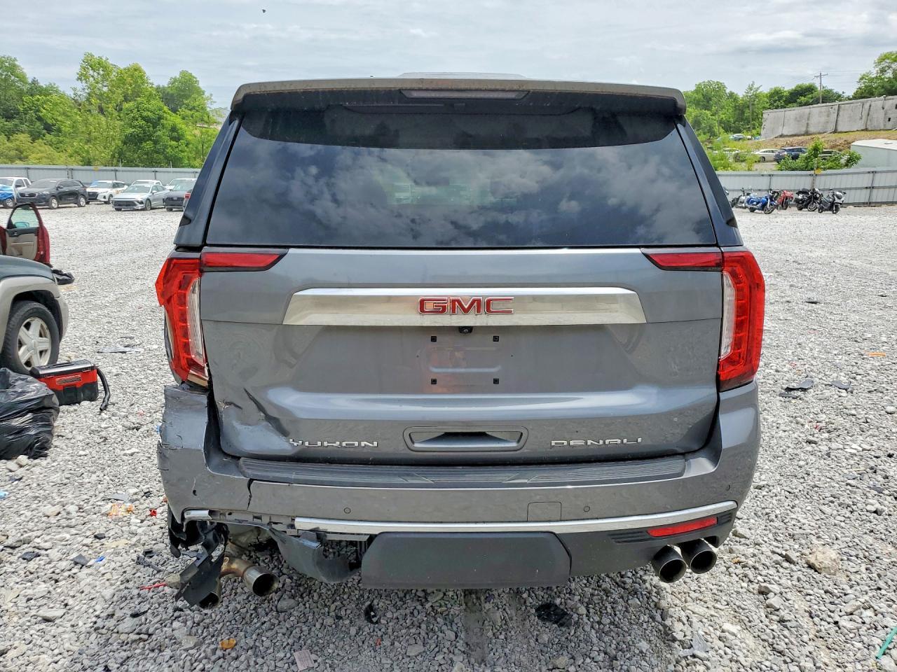 2022 GMC Yukon Denali - Фото 6