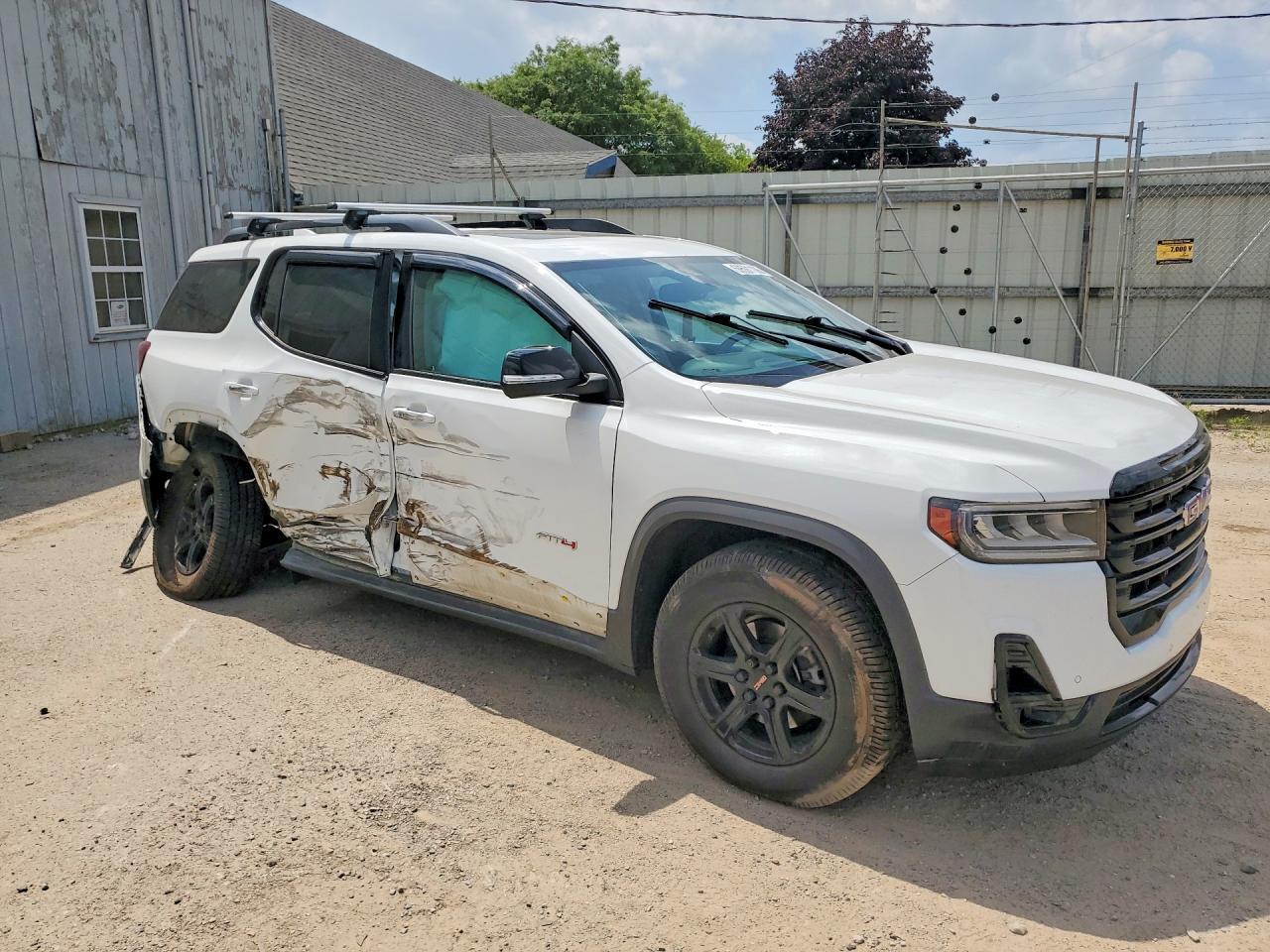 2021 GMC Acadia At4 - Image 4