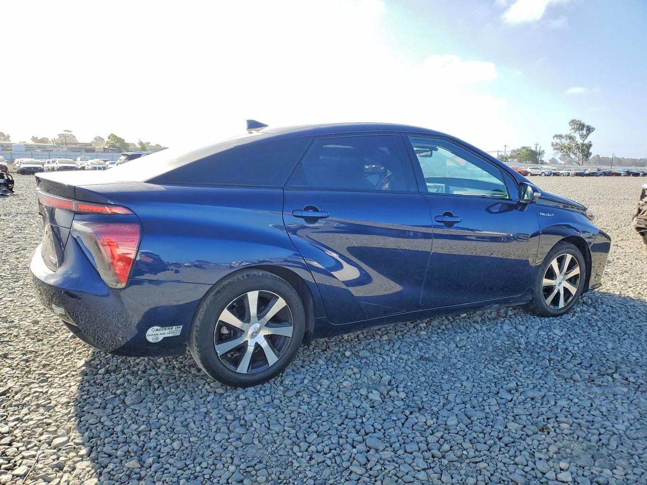 2016 Toyota Mirai - Фото 3