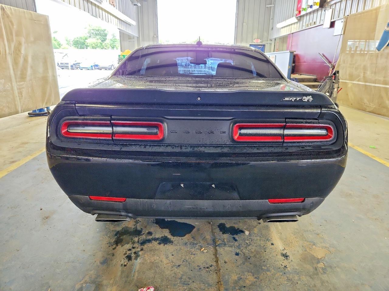 2015 Dodge Challenger R - Image 6