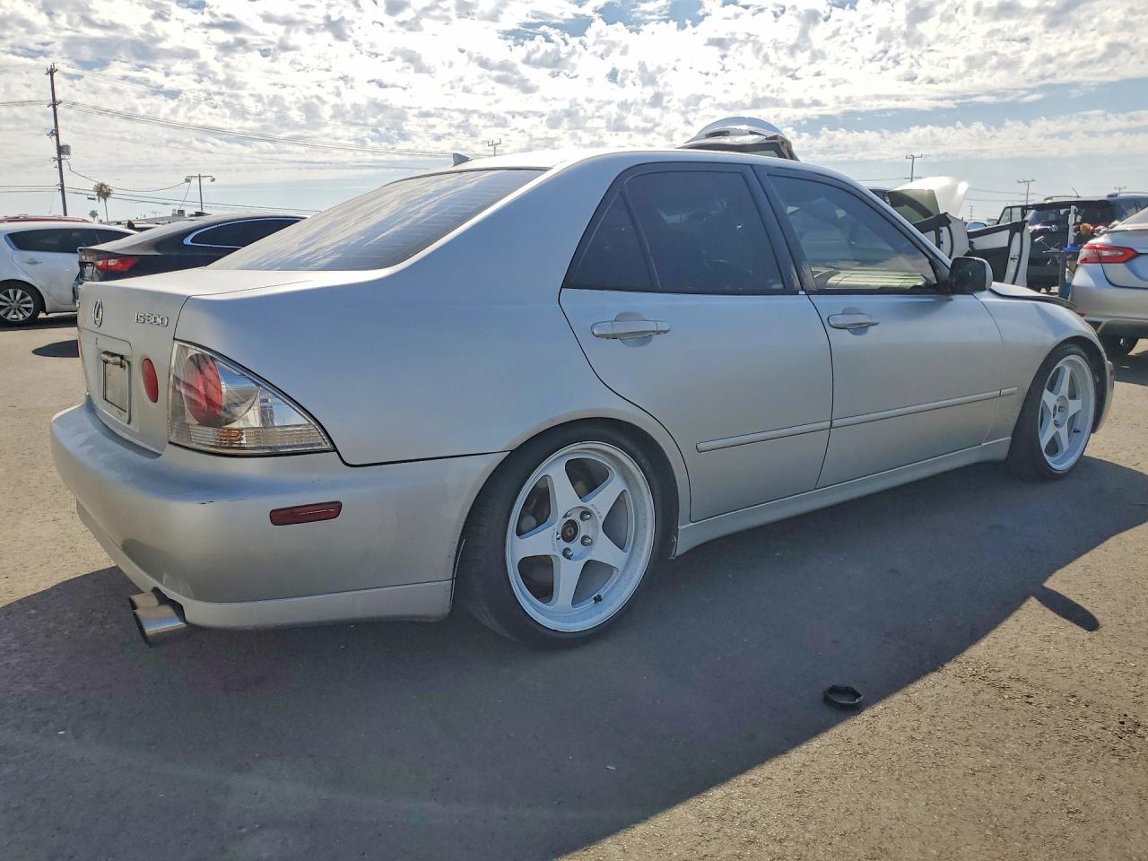 2001 Lexus Is 300 - Фото 3