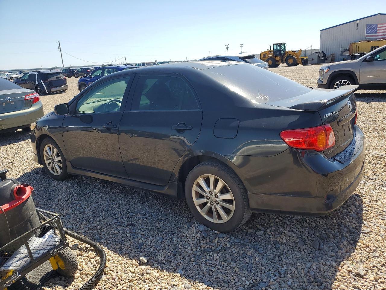 2010 Toyota Corolla S - Фото 2