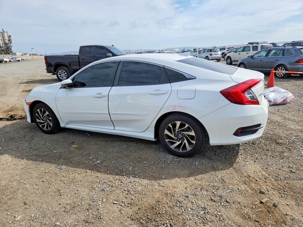 2018 Honda Civic Ex - Image 2