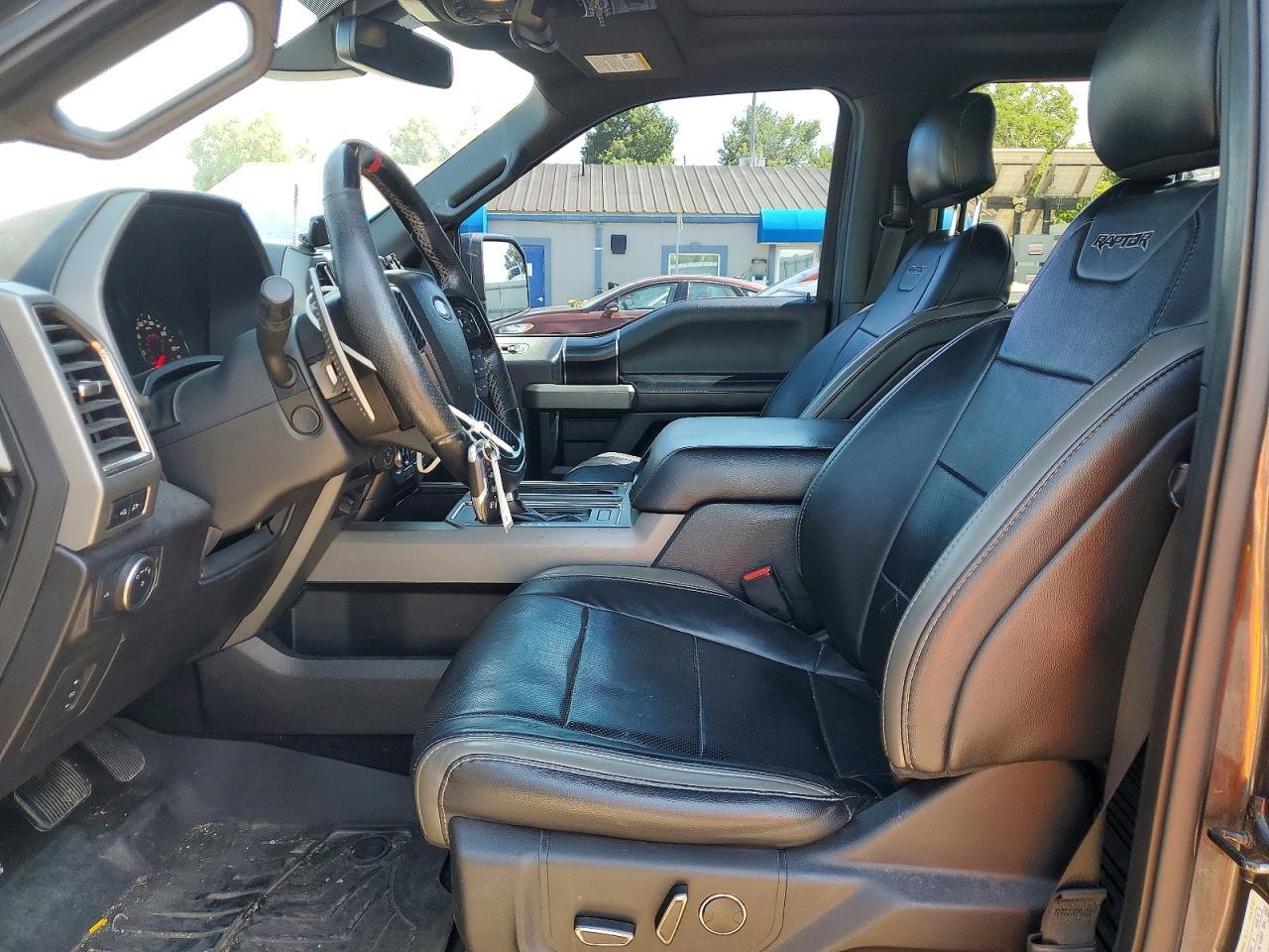 2017 Ford F150 Raptor - Фото 7