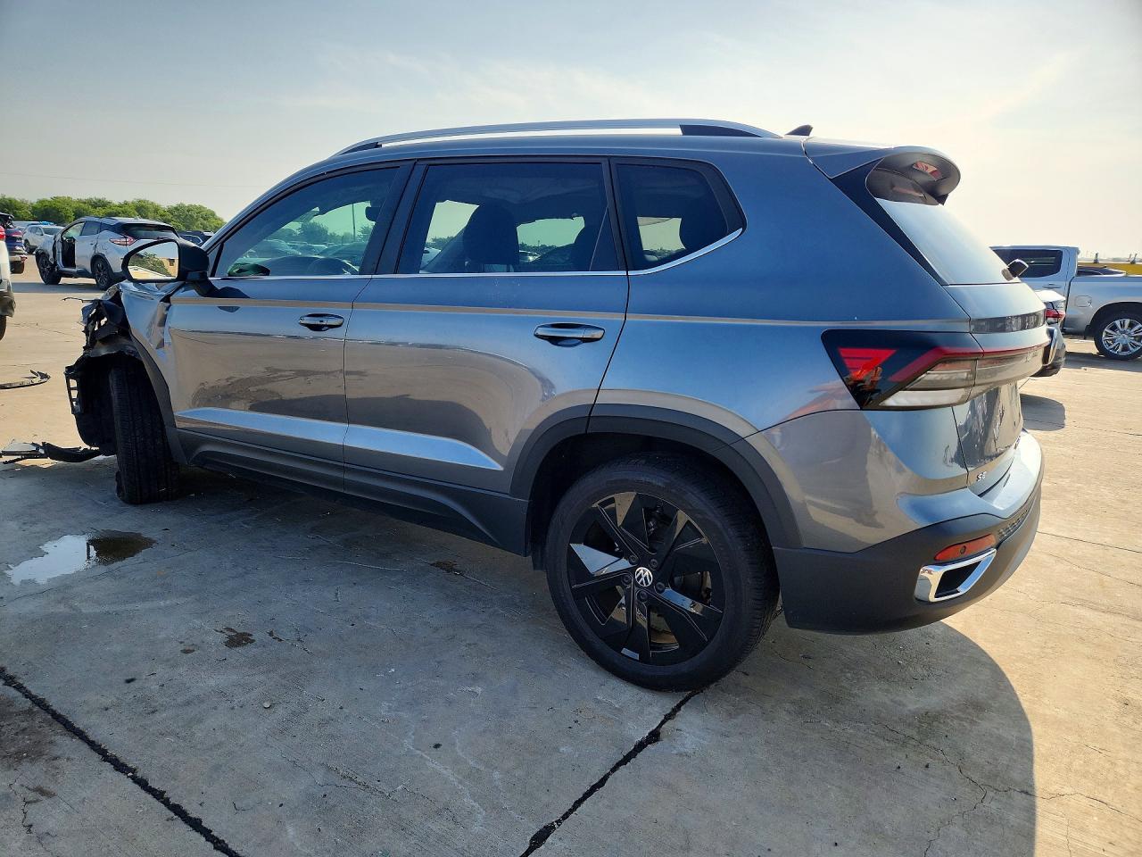 2026 Volkswagen Taos Se - Фото 2