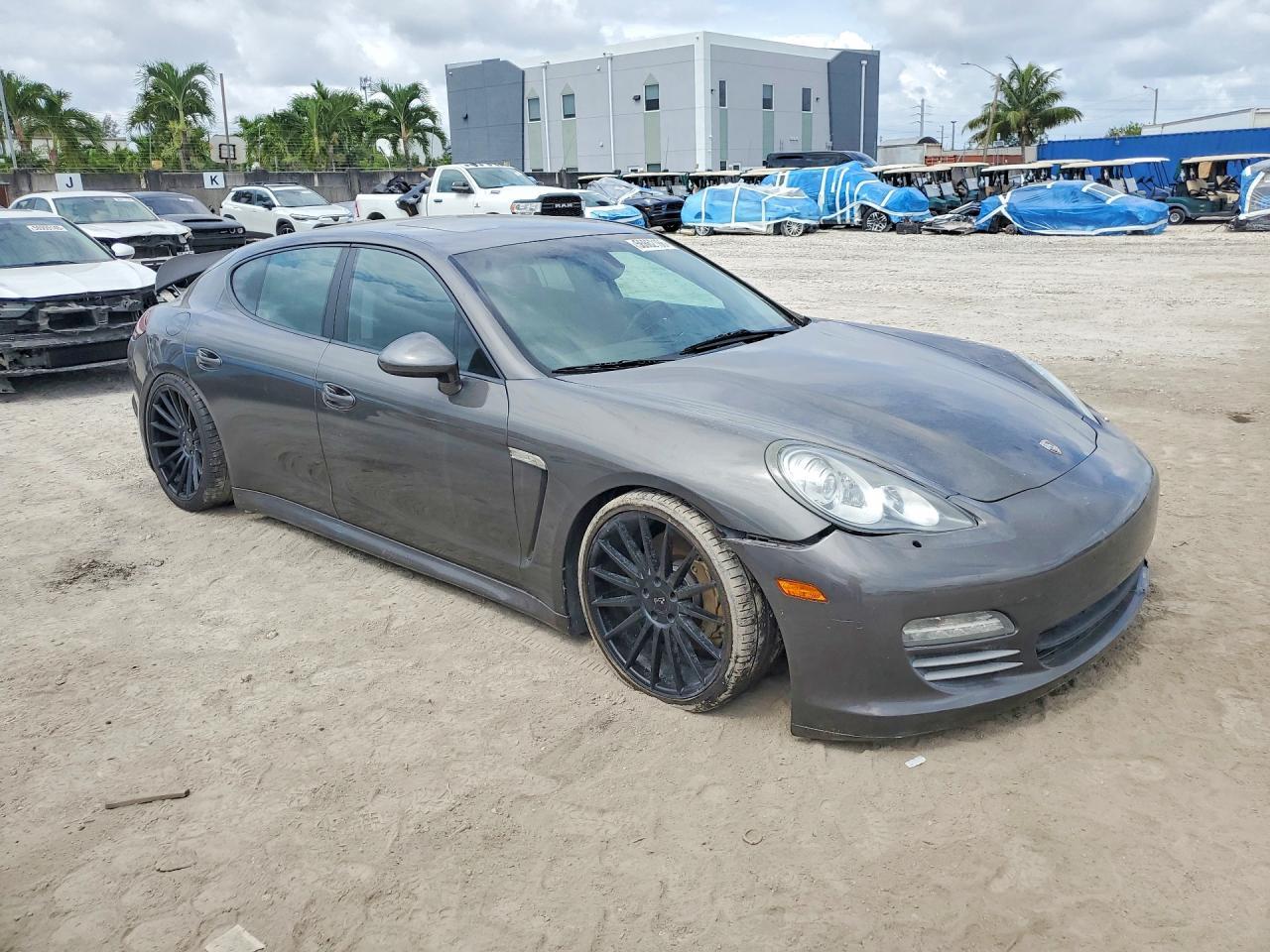2013 Porsche Panamera 2 - Фото 4