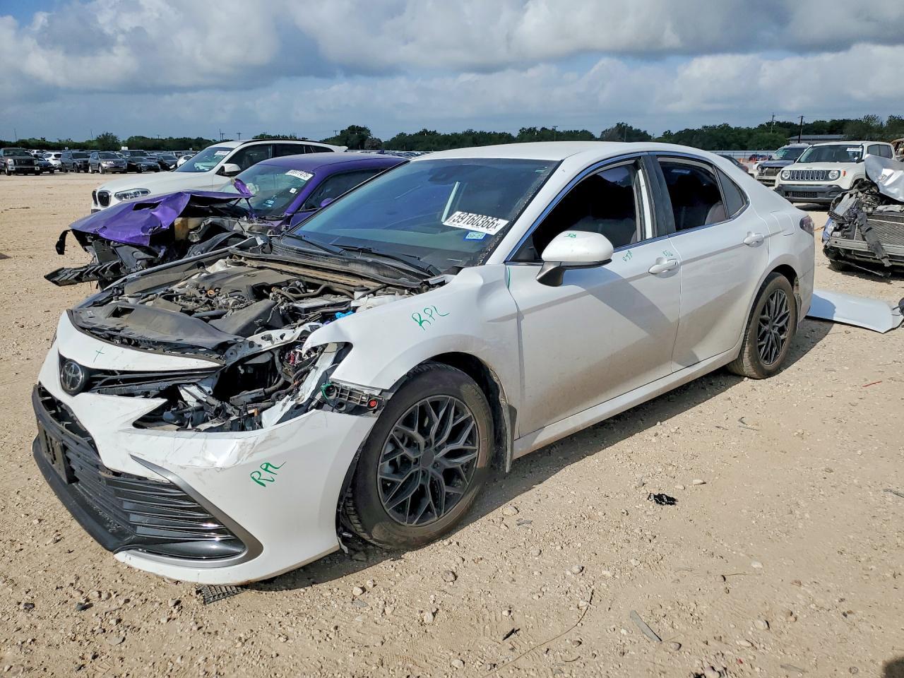 2022 Toyota Camry Le
