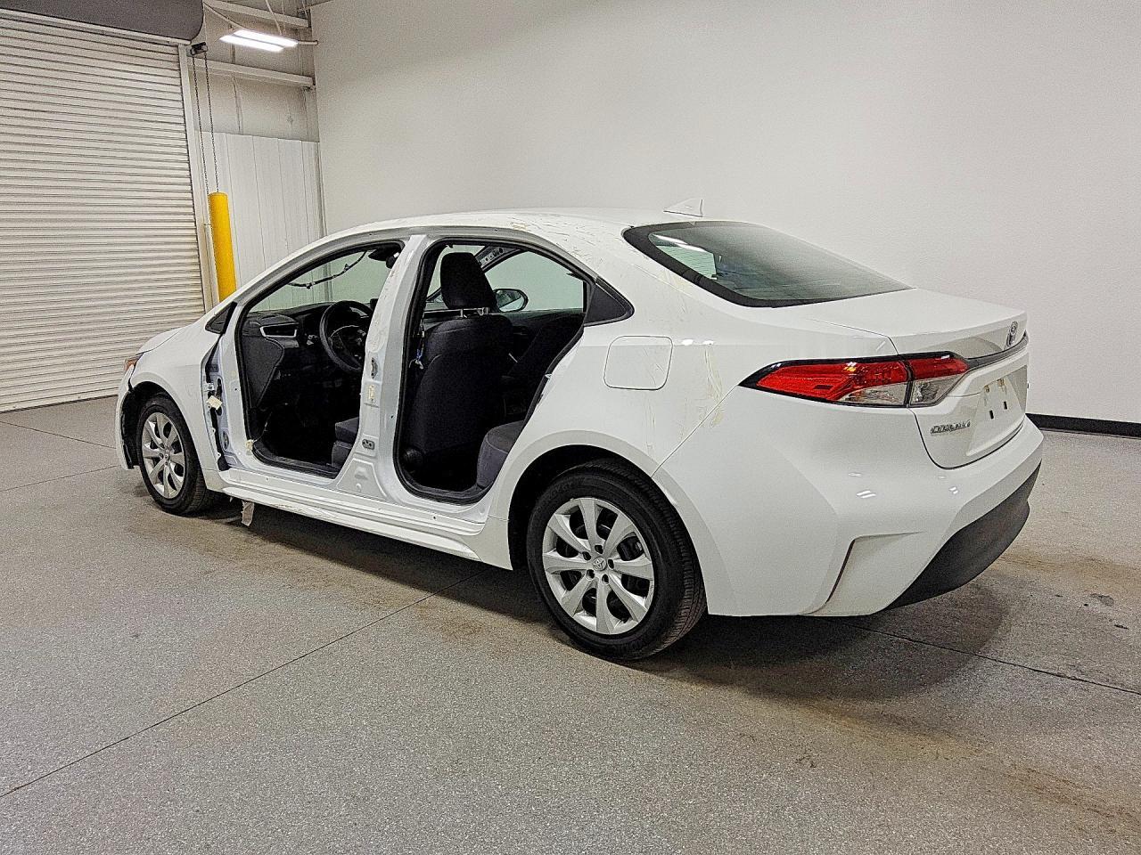 2024 Toyota Corolla Le - Фото 2