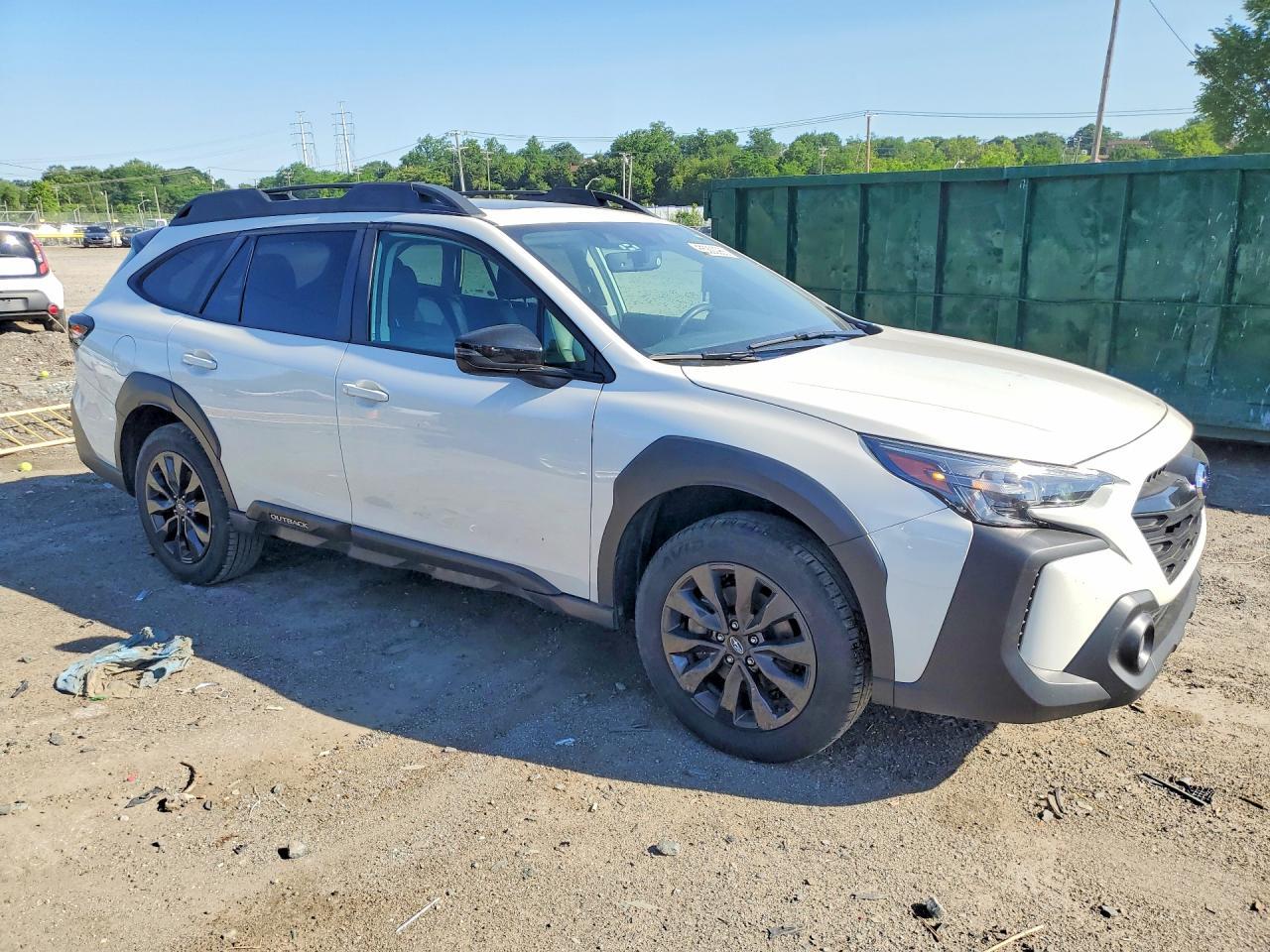 2025 Subaru Outback Onyx Edition - Image 4