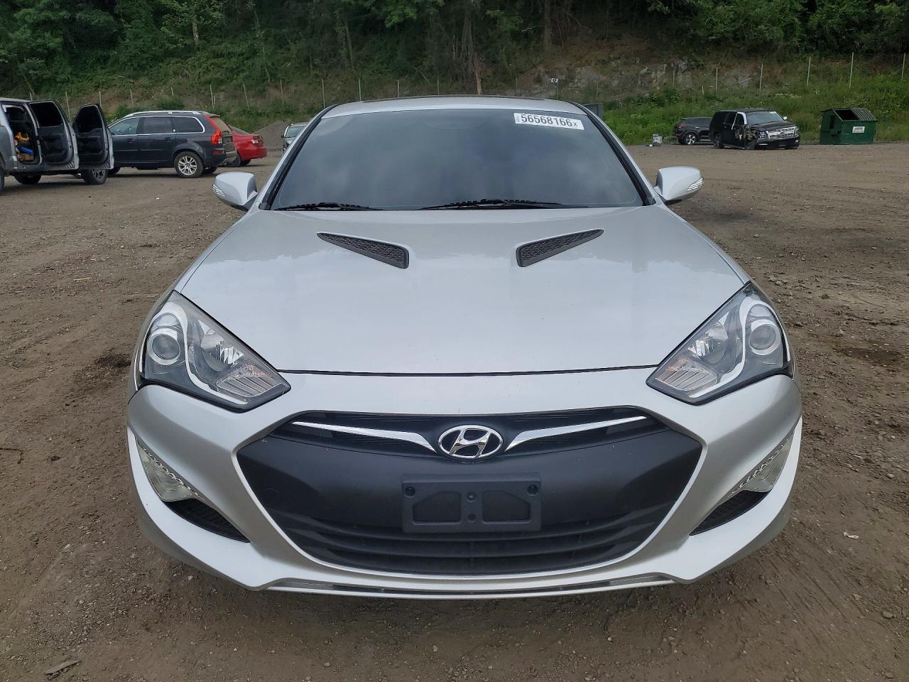 2015 Hyundai Genesis Coupe 3.8 Ultimate - Image 5