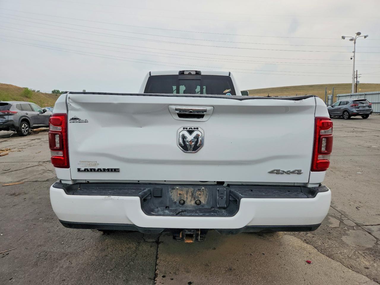2022 Ram 3500 Laramie - Фото 6