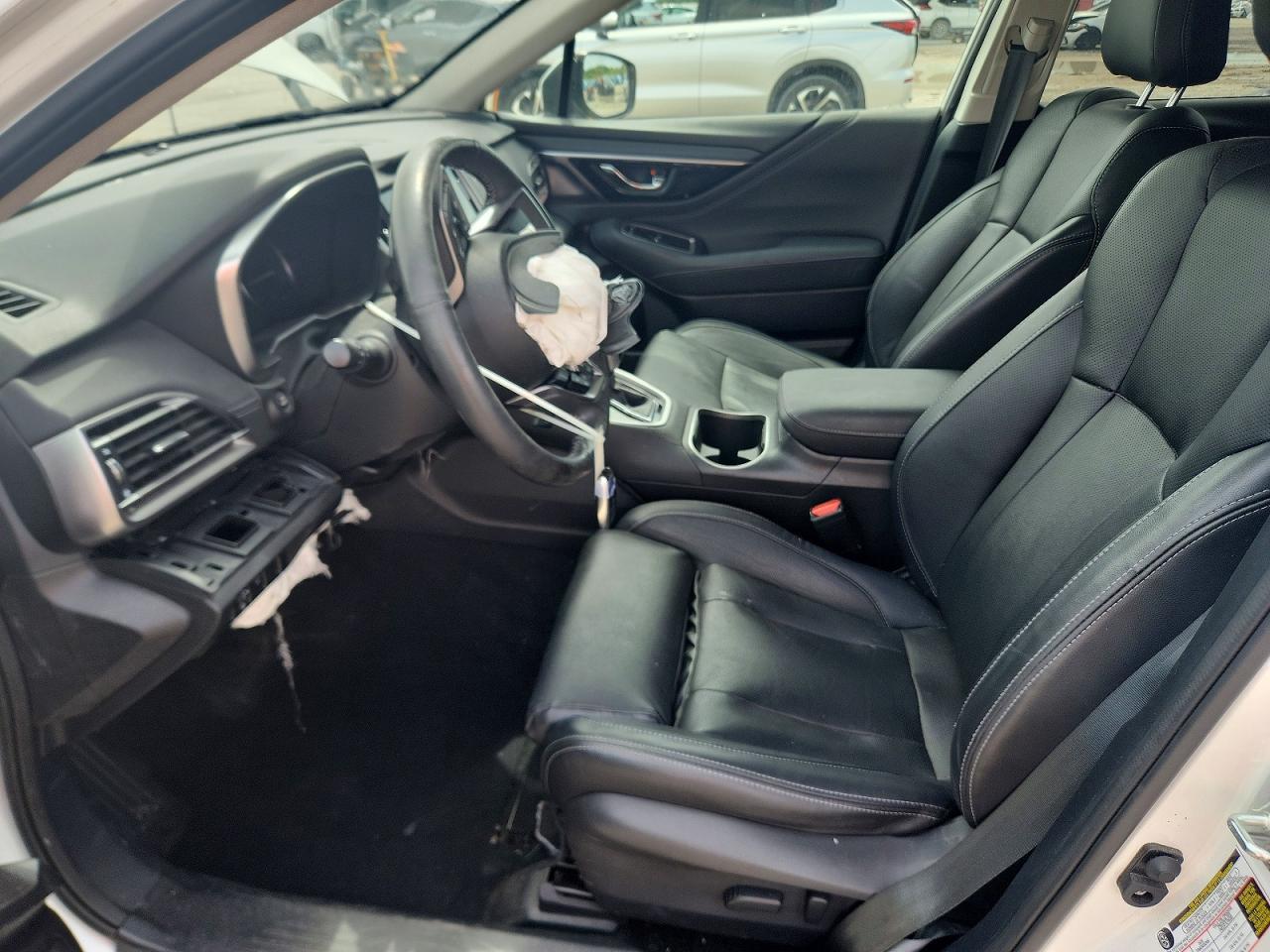 2023 Subaru Outback Touring - Image 7