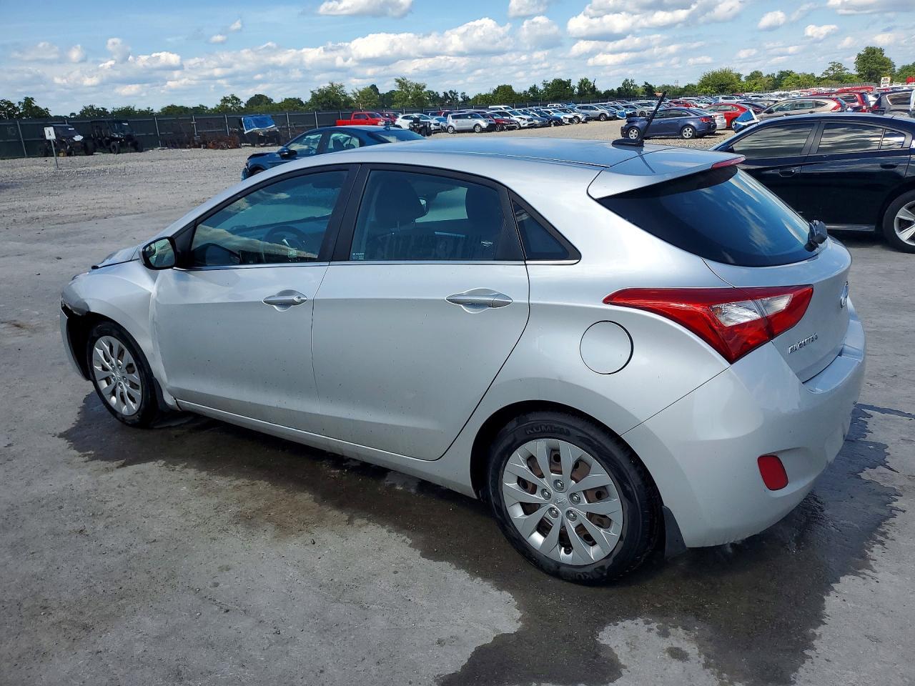 2016 Hyundai Elantra Gt Base - Фото 2