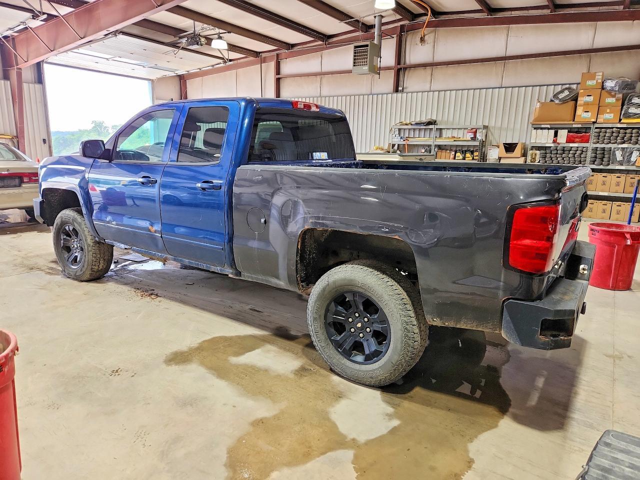 2017 Chevrolet Silverado K1500 Lt - Фото 2