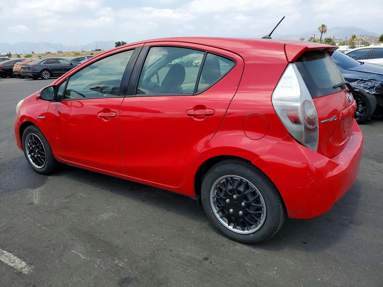 2014 Toyota Prius - Фото 2