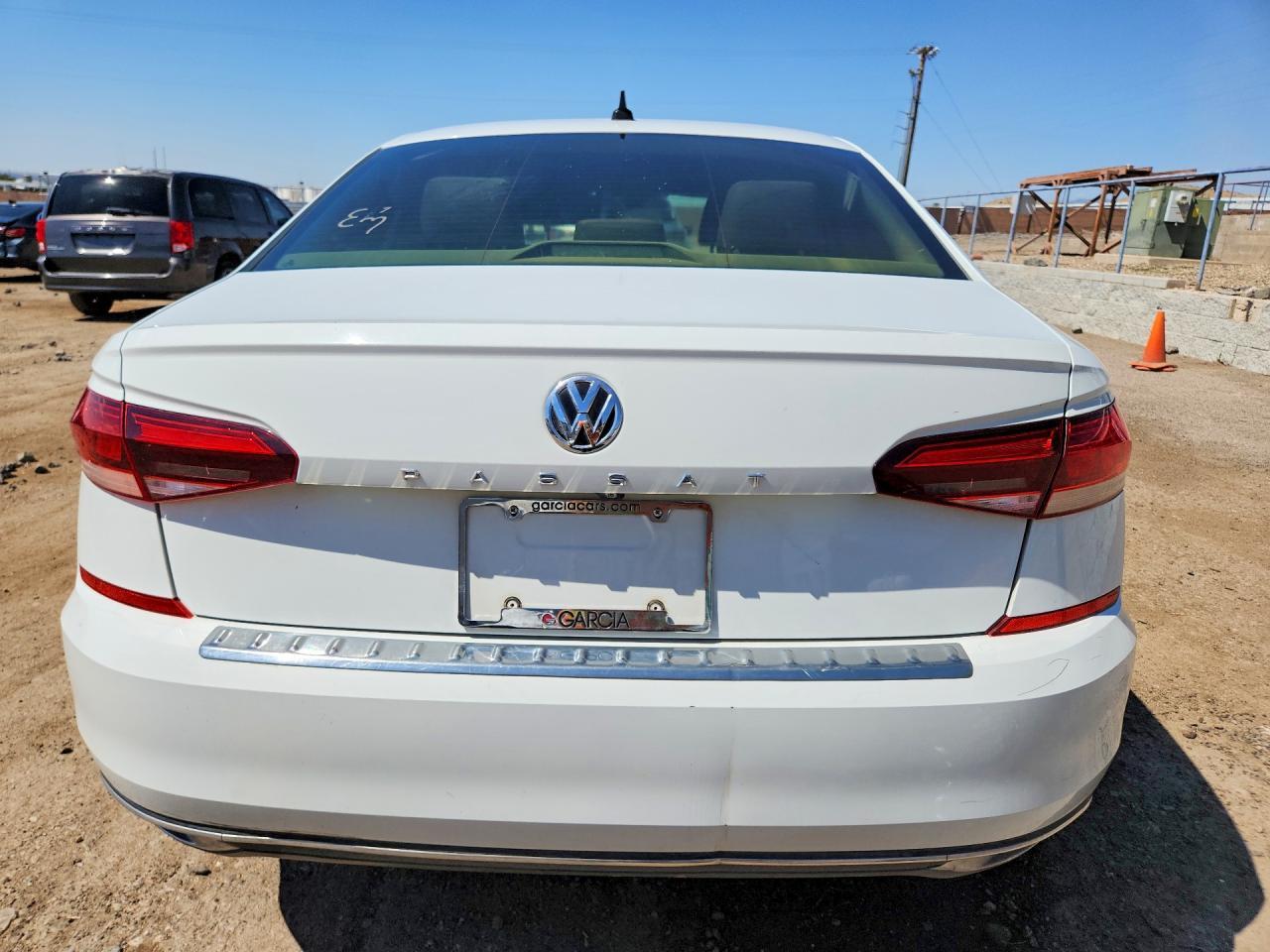 2020 Volkswagen Passat Se - Фото 6