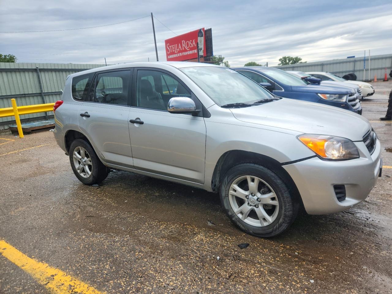 2009 Toyota Rav4 Base - Image 4