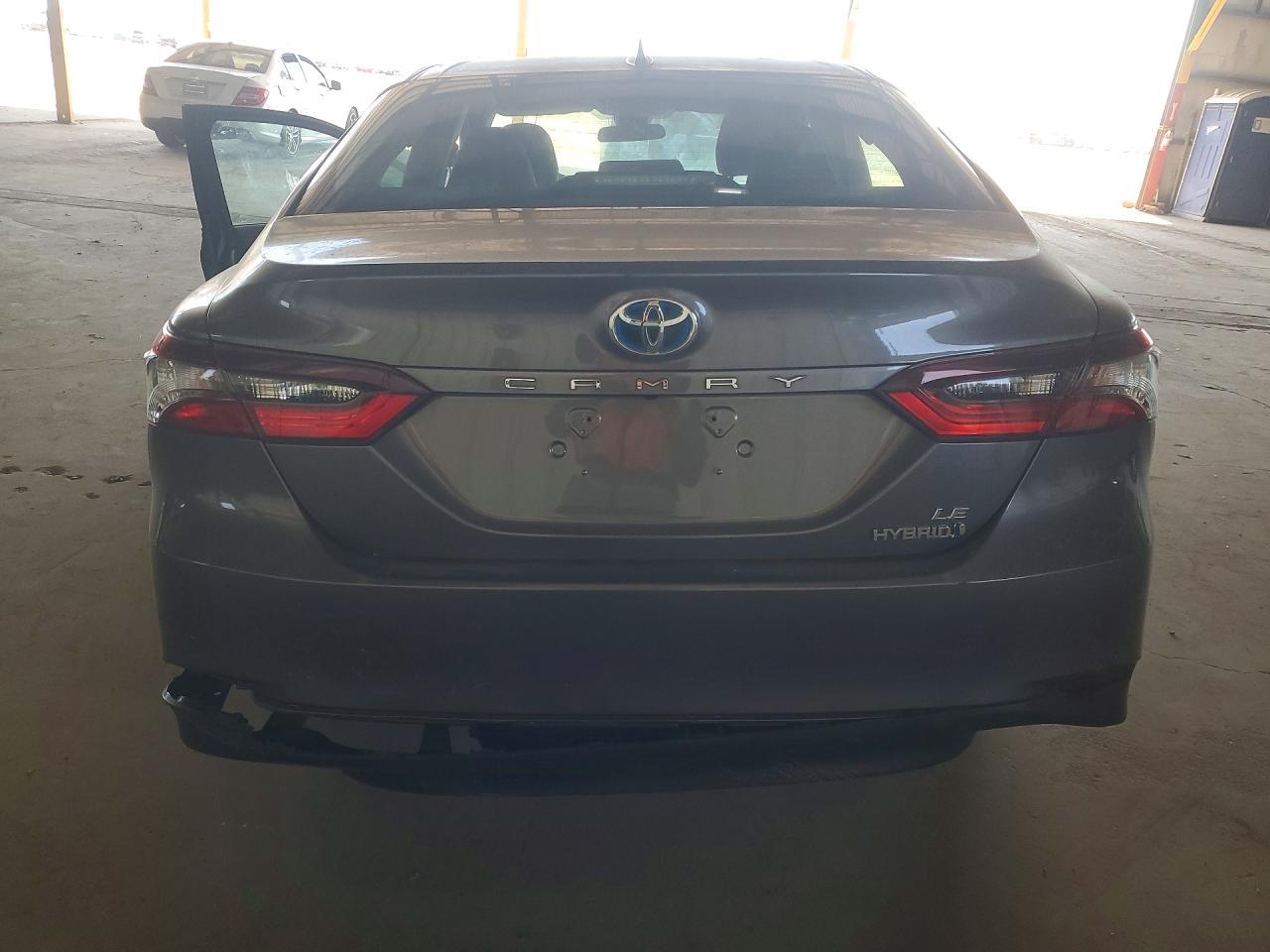 2023 Toyota Camry Hybrid Le - Фото 6