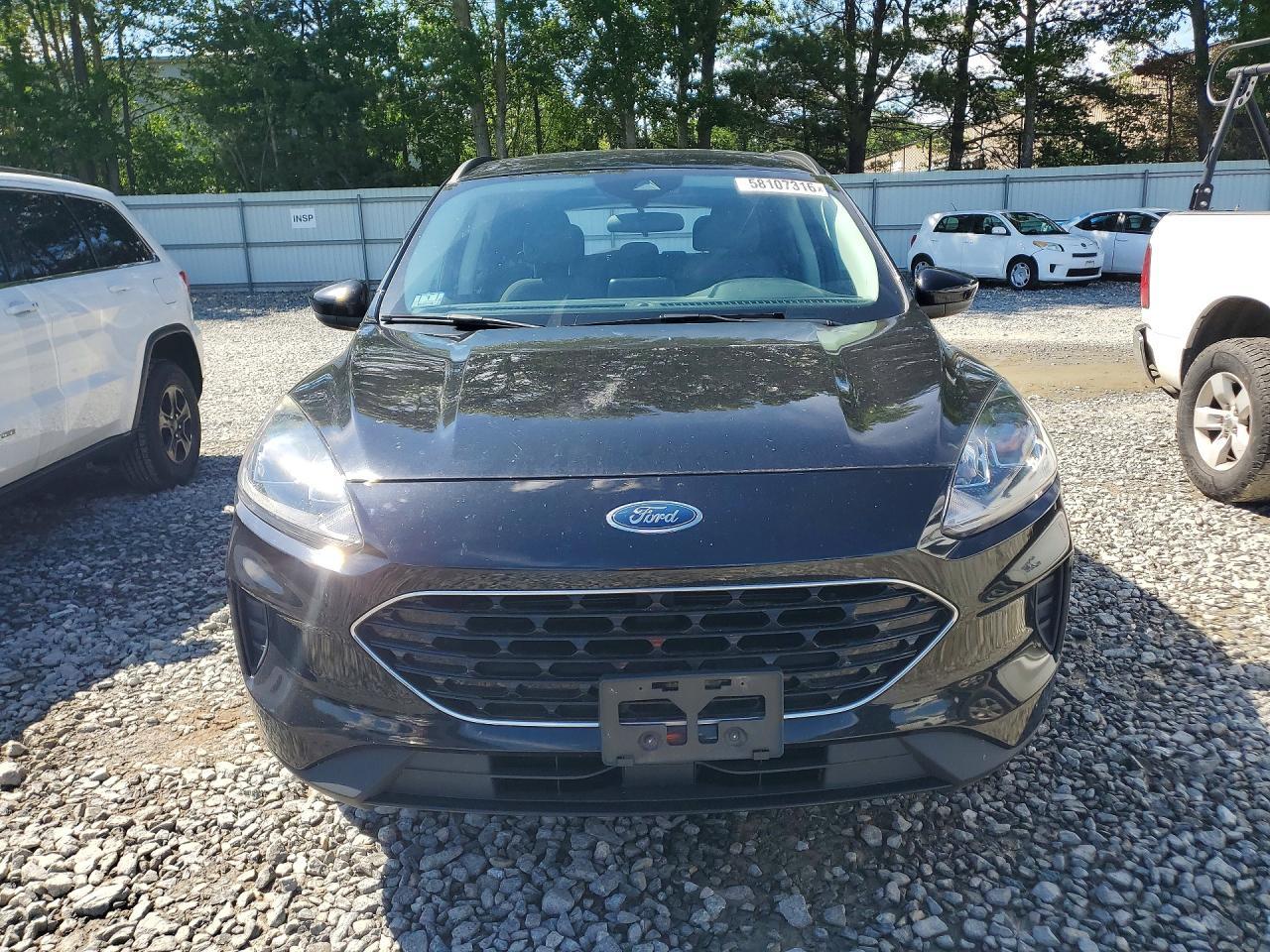 2021 Ford Escape Se - Фото 5