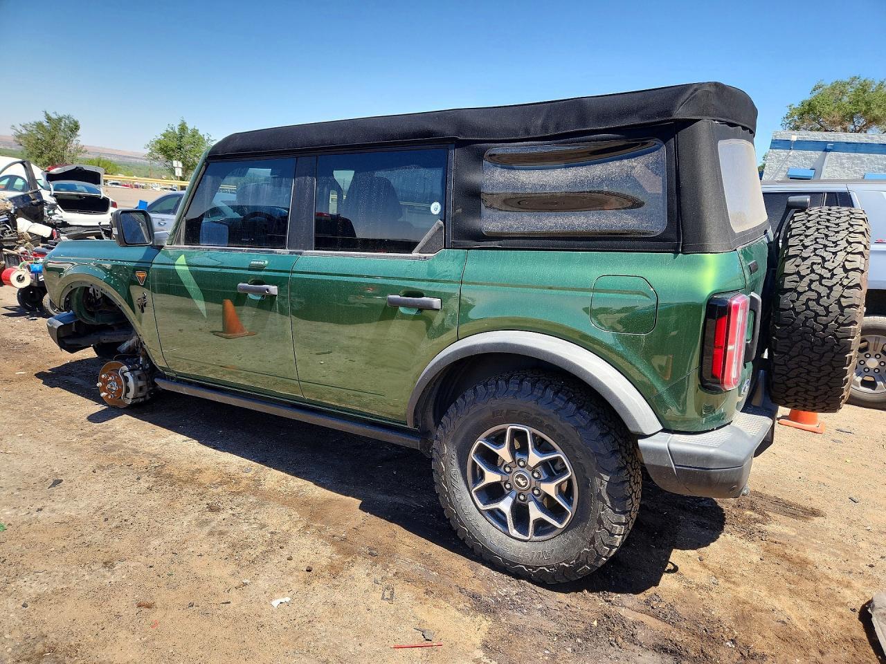 2023 Ford Bronco Base - Фото 2