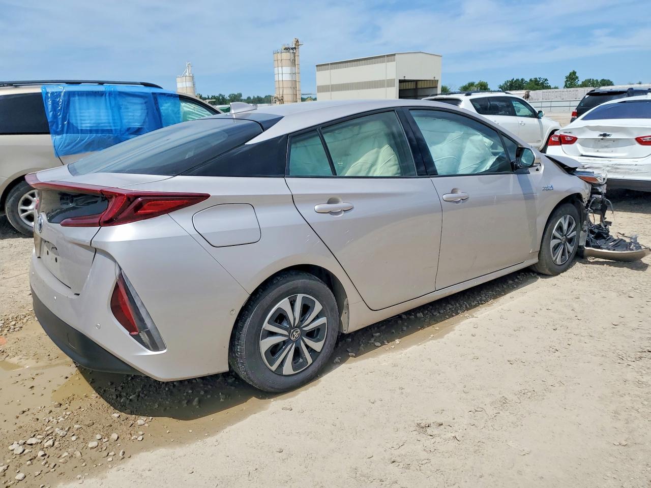 2017 Toyota Prius Prime Advanced - Фото 3