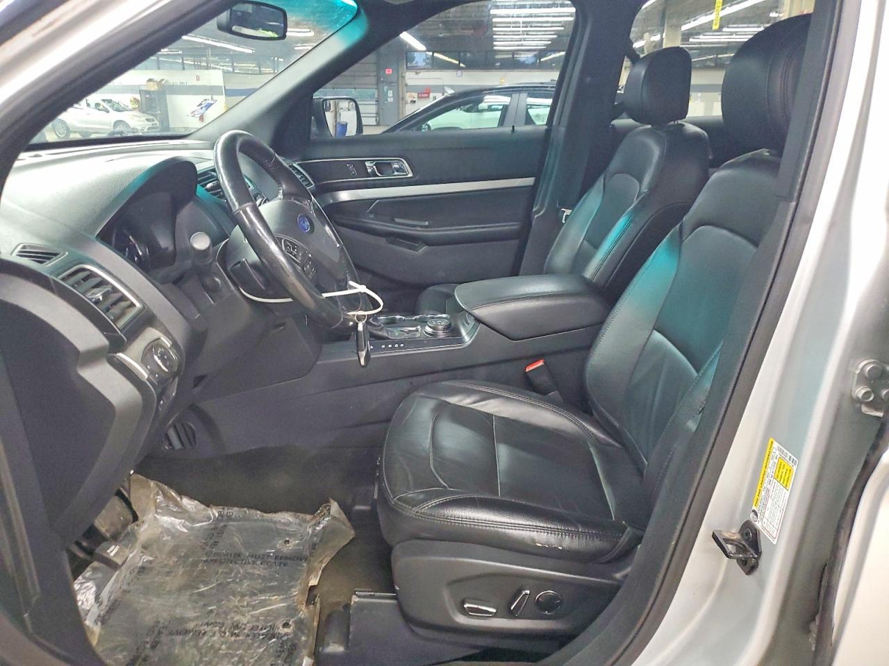 2016 Ford Explorer Xlt - Image 7