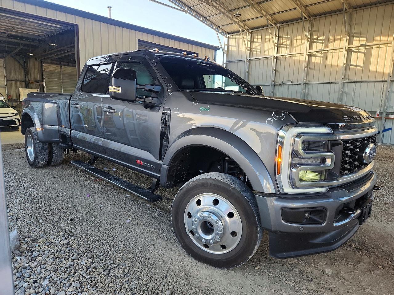 2026 Ford F450 Super Duty - Фото 4