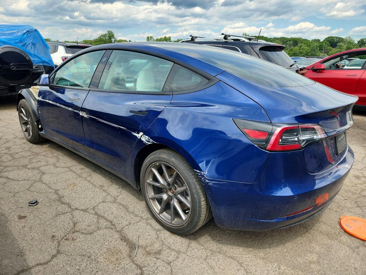 2021 Tesla Model 3 - Image 2