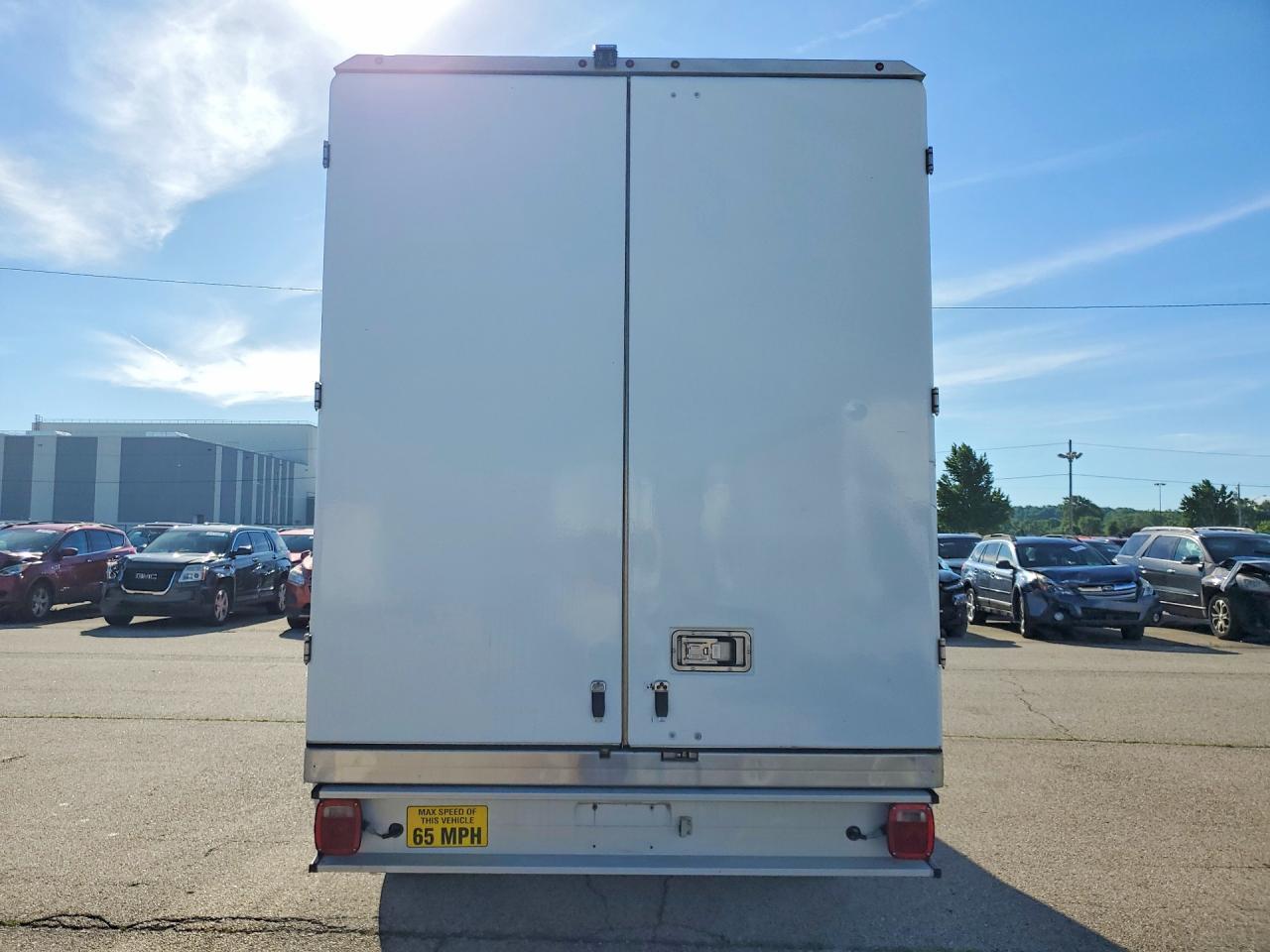 2020 Ford Transit Delivery Truck - Image 6