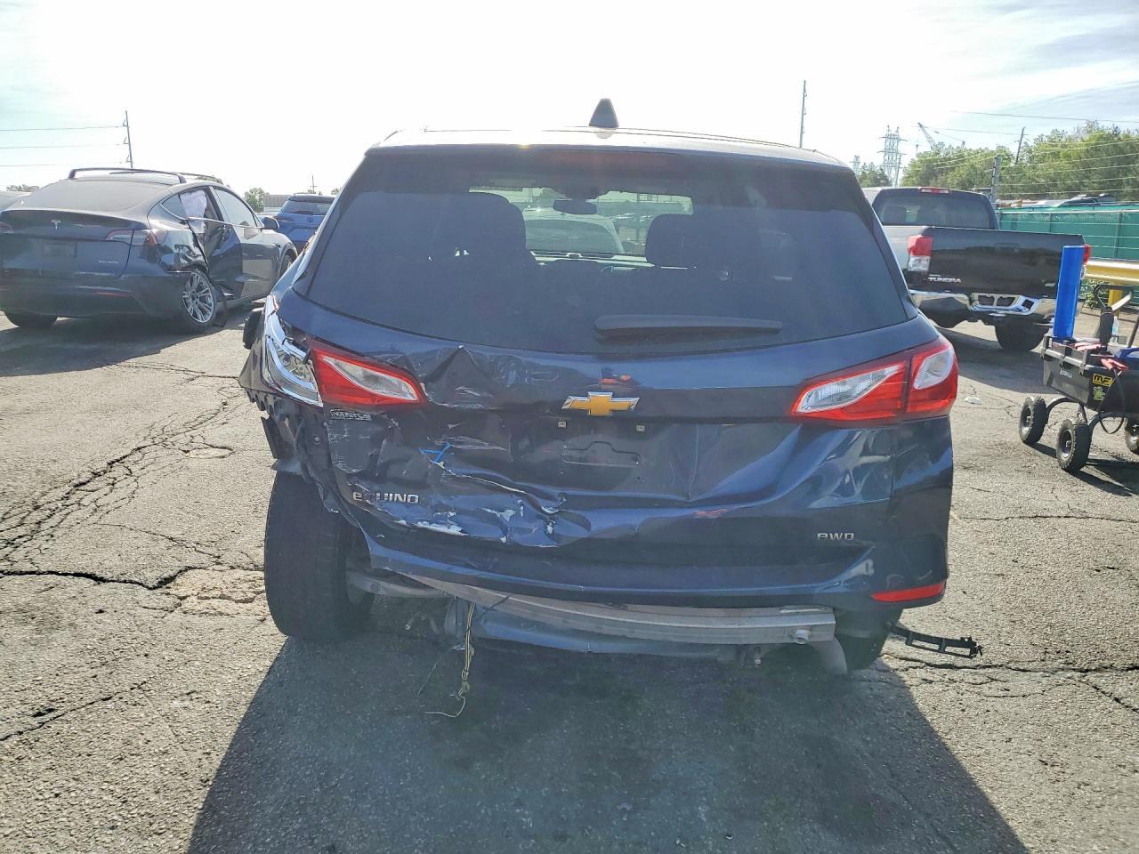 2018 Chevrolet Equinox Ls - Image 6
